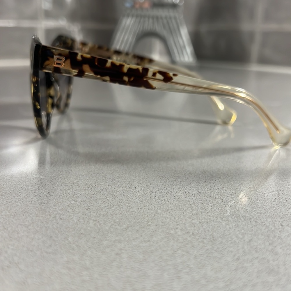 Balenciaga Cat Eye Sunglasses - Picture 4 of 5
